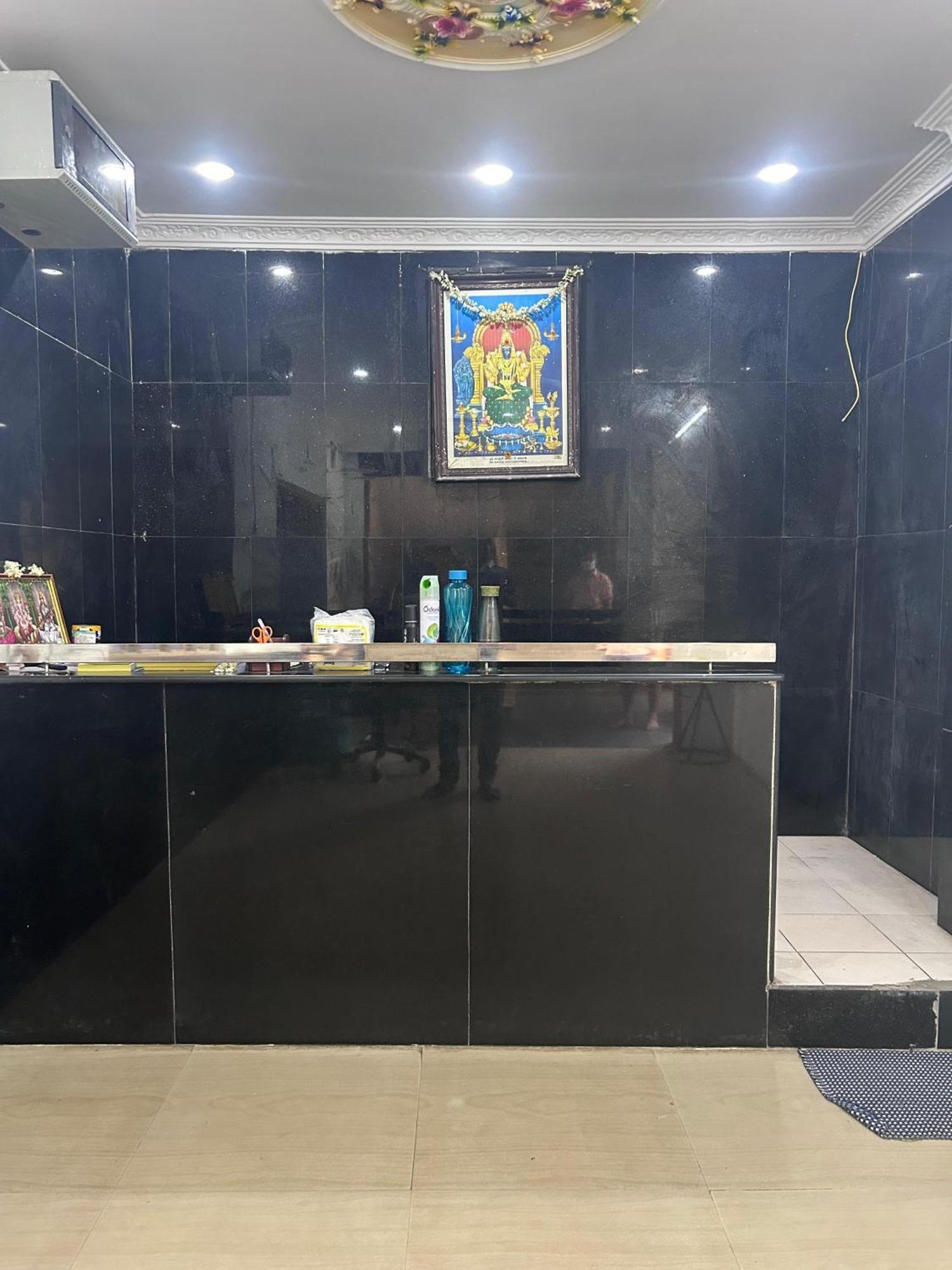 Gsd Inn Guest House 퐁디셰리 외부 사진