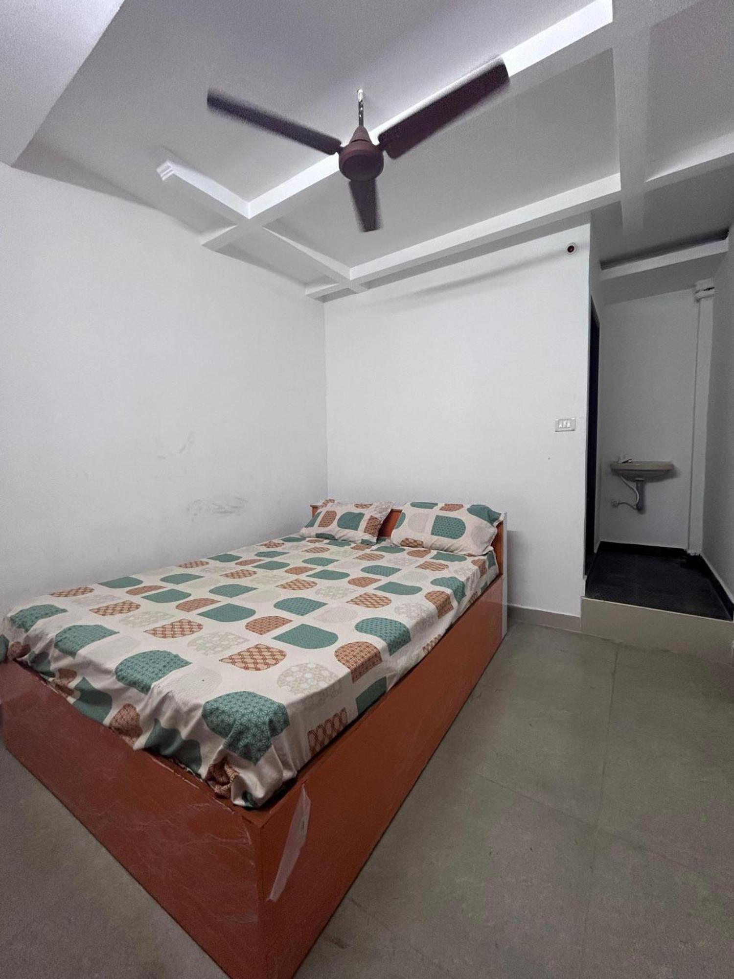 Gsd Inn Guest House 퐁디셰리 외부 사진
