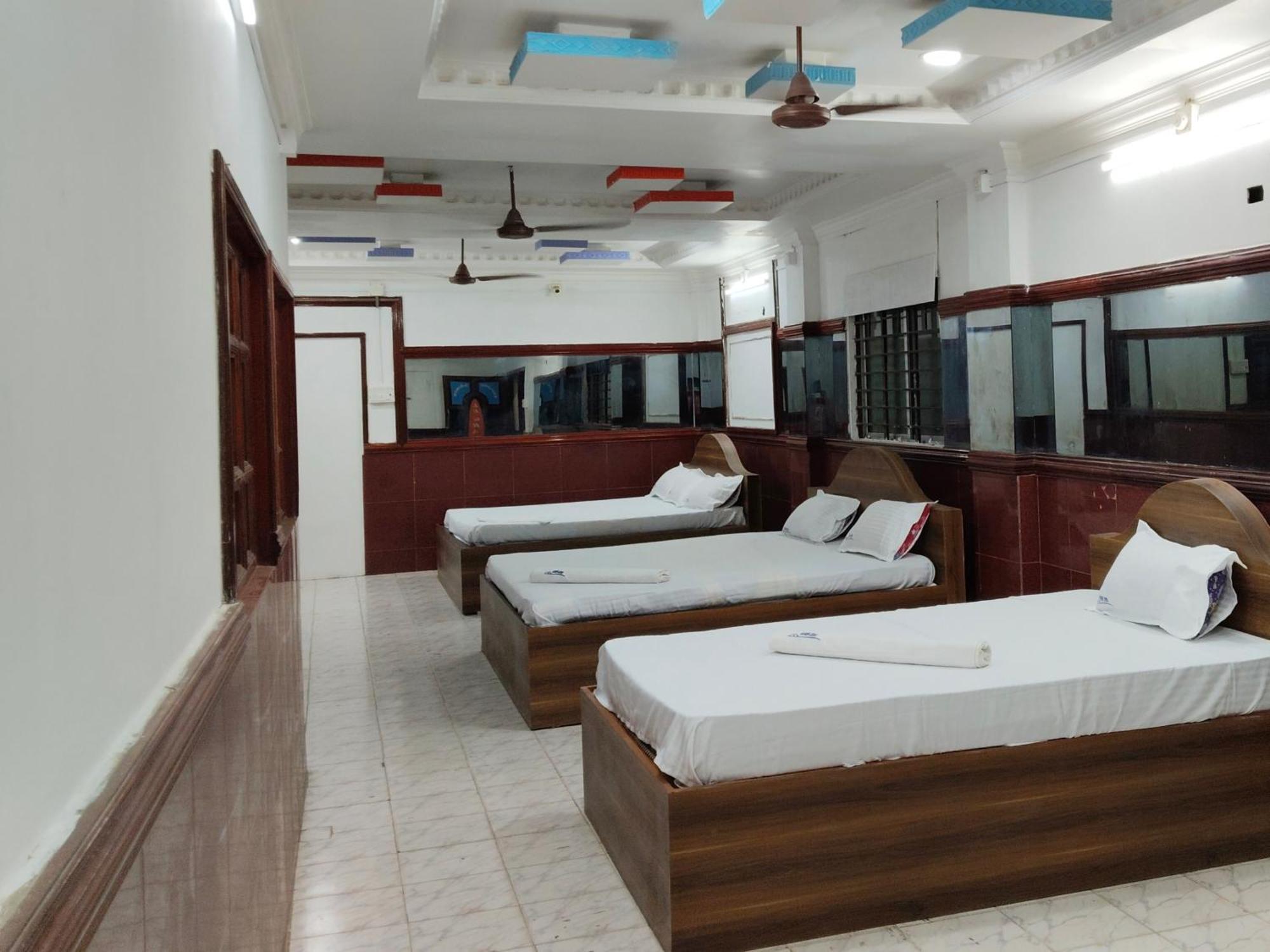 Gsd Inn Guest House 퐁디셰리 객실 사진